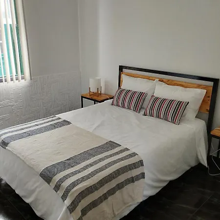 Casa 25 Nyaraló Conceicao (Faial)